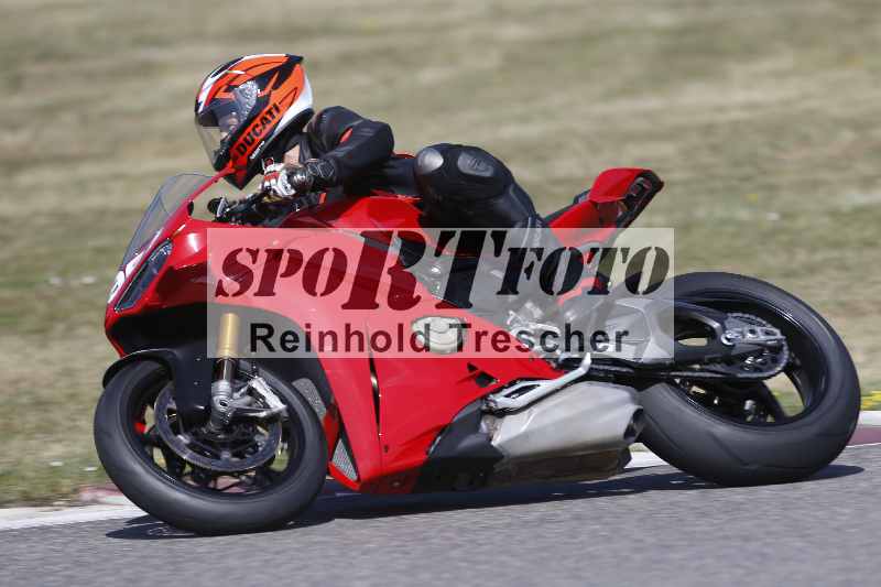 /21 17.06.2026  Ducati Schweiz Track Warmup ADR/Gruppe gelb/907